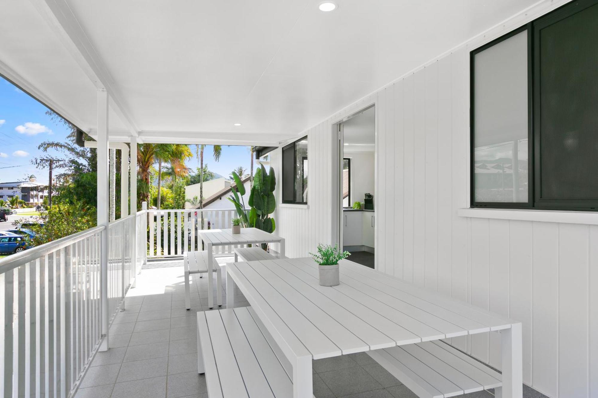 Mihaven Shared Living - Martyn St Hostel Cairns Buitenkant foto